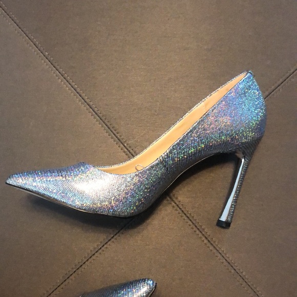 Like new sparkling, dazzling, “Ooooh look at you girl!” Jessica Simpson pumps. - Picture 6 of 8